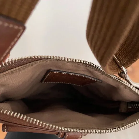 Vintage Coach Hampton Swing Pack crossbody bag - Picture 10 of 10